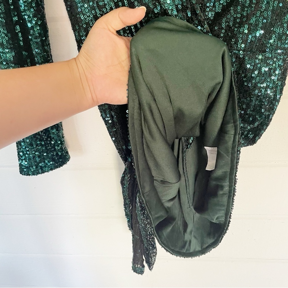 EUC Lioness Make Your Move Mini Dress in Emerald Green Sequin Size Small - Picture 7 of 13